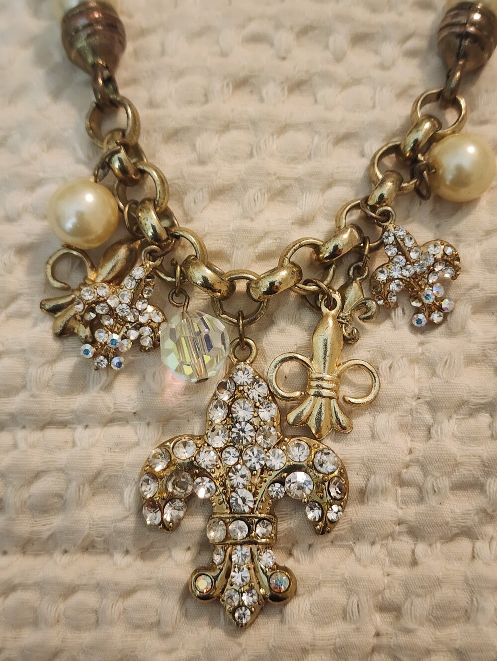 Vintage Goldtone Crystal Faux Pearl Fleur-de-Lis Multi Charm Necklace 16"